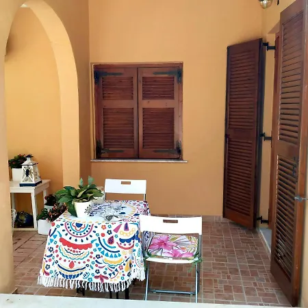 Family With Garden & Bbq בית נופש