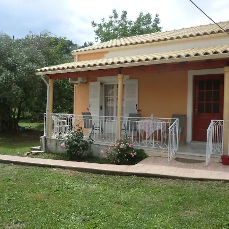 בית נופש Family With Garden & Bbq *