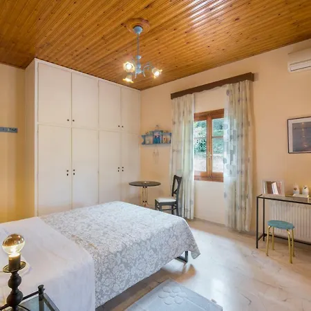 Family With Garden & Bbq בית נופש Velonádes