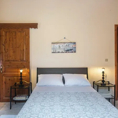 בית נופש Family With Garden & Bbq