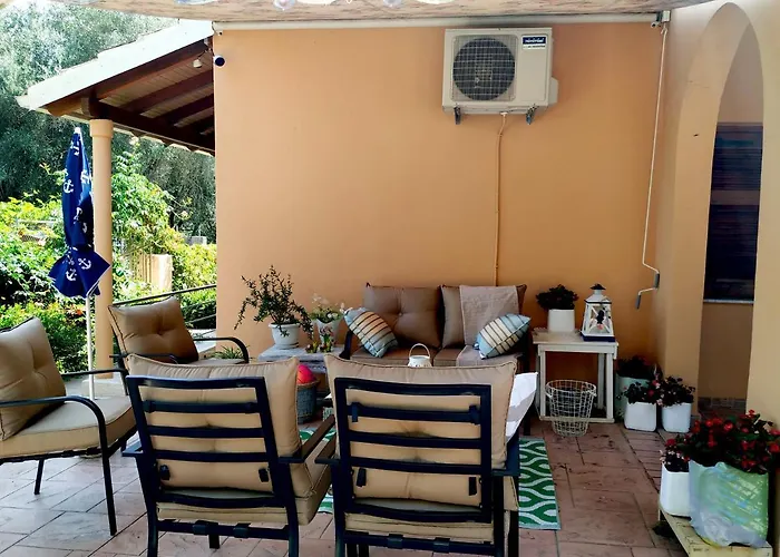 Family With Garden & Bbq * Velonádes