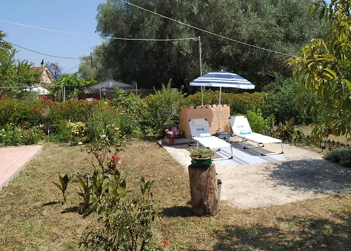 Family With Garden & Bbq Case de vacanță